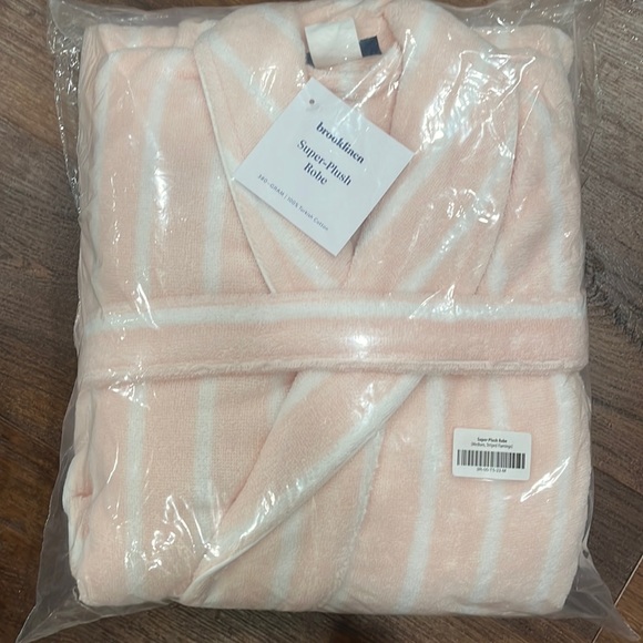Brooklinen Other - BROOKLINEN PLUSH ROBE MEDIUM PINK/WHITE STRIPE NEW